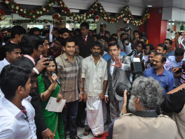 പൃഥ്വിയും ധനുഷും