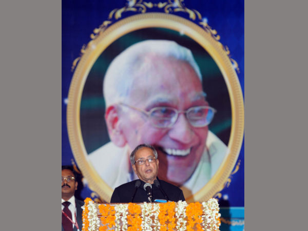 പ്രസംഗം സെനറ്റ് ഹാളില്‍