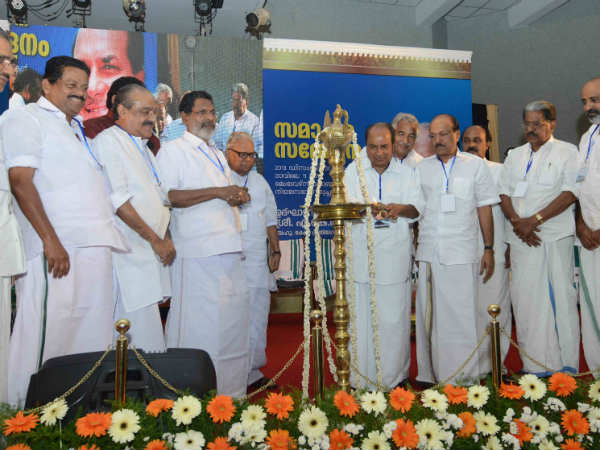 എല്ലാവരും ഒരുമിച്ച്