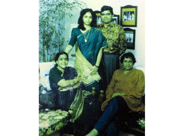 കുടുംബം