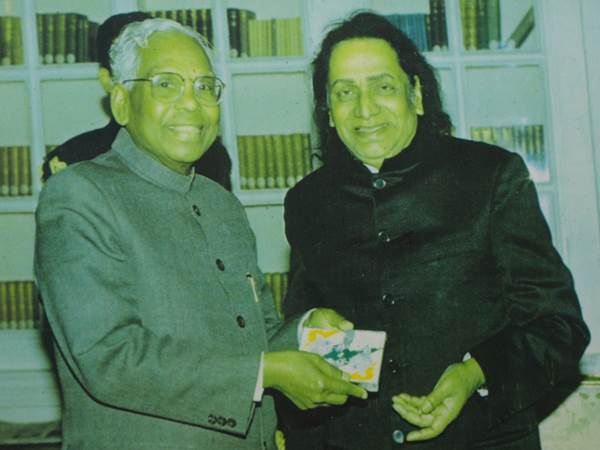 കെആര്‍ നാരായണന്‍