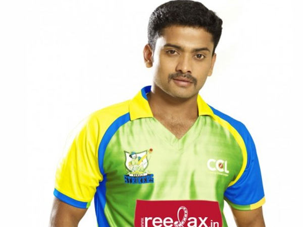 മണിക്കുട്ടന്‍