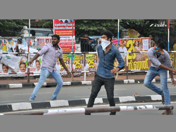 എറിഞ്ഞു വീഴ്ത്തും