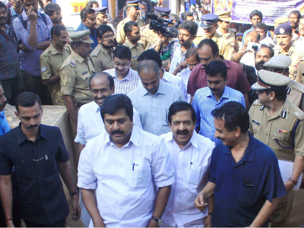 അവലോകനയോഗം