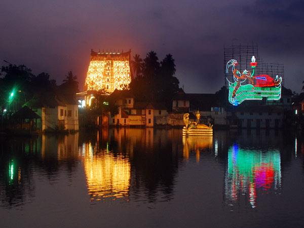 ഉത്രാടം തിരുനാള്‍ ഇലലാതെ