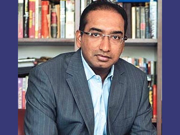 സമീര്‍ നായര്‍ (49)