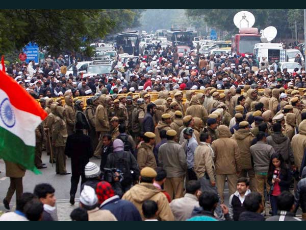 പൊതുവികാരം എതിരായി