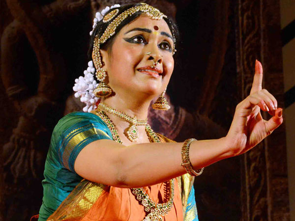 നൃത്തത്തില്‍ ലയിച്ച്