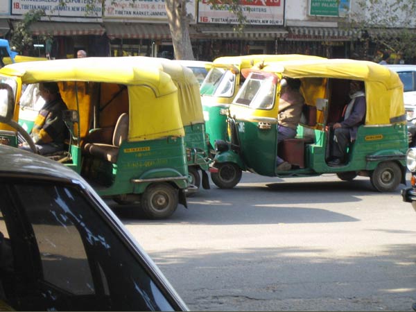 ഓട്ടോ, ടാക്സി നിരക്ക് കൂടും ഓട്ടോ, ടാക്സി നിരക്ക് കൂടും