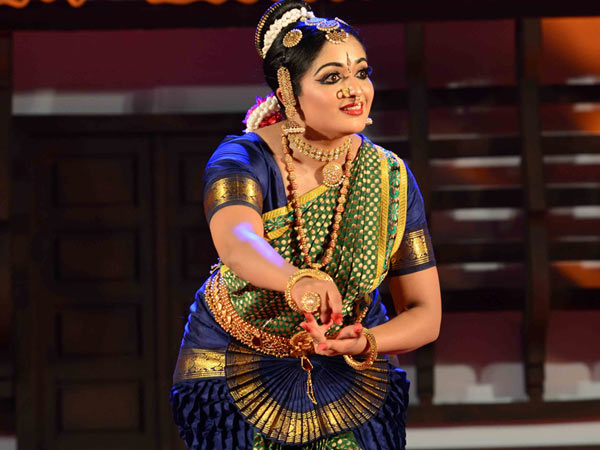 ഇരുളിലെ ഭംഗി