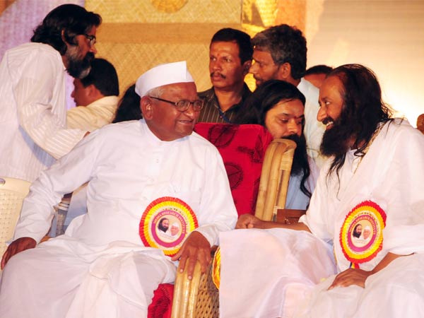 ഇനി ഇരുന്ന് സംസാരിക്കാം