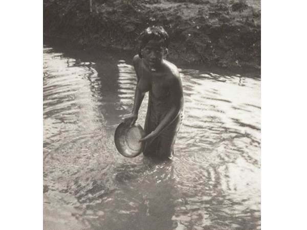  തിയ്യ യുവതി