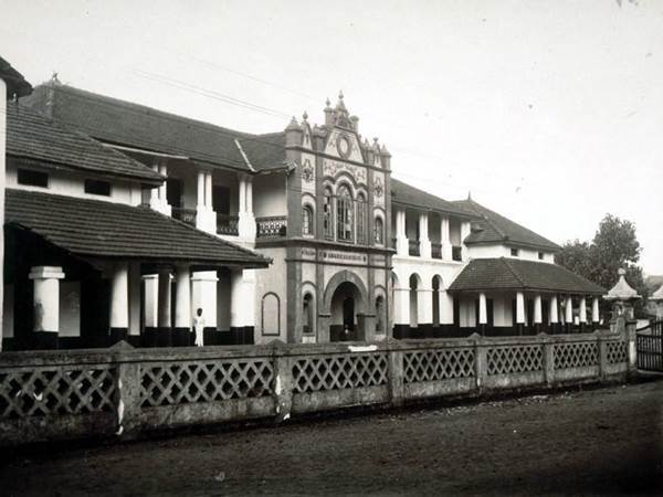 തലശ്ശേരി മിഷന്‍ സ്‌കൂള്‍