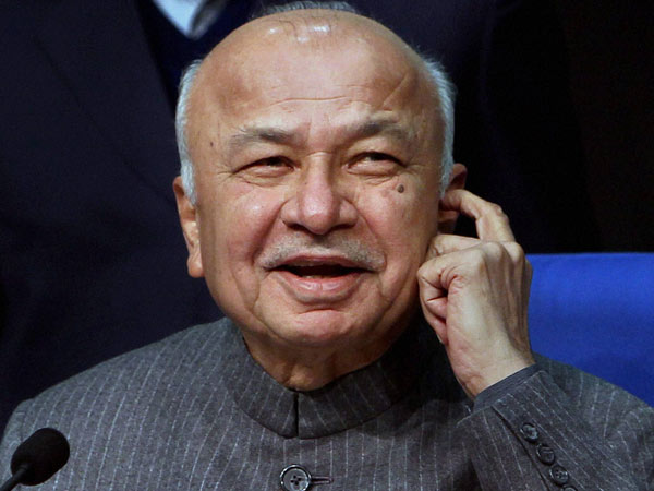 സുശീല്‍ കുമാര്‍ ഷിന്‍ഡെ