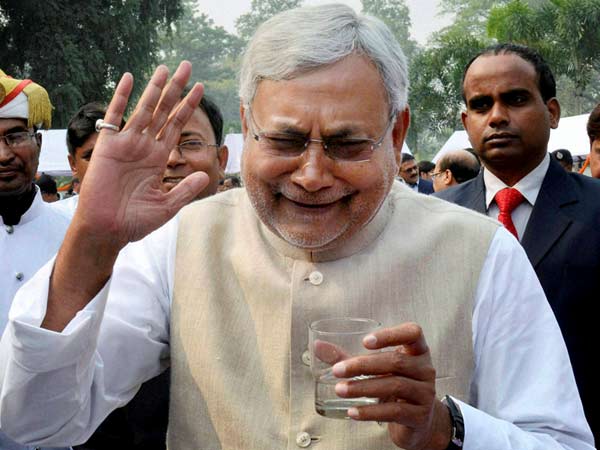 നിതീഷ് കുമാര്‍