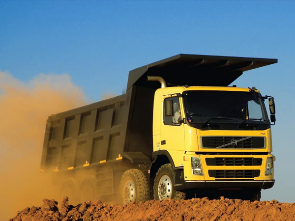 ടിപ്പറുകള്‍ മൂന്ന്