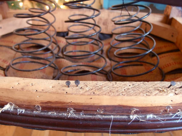 കസേരയുടെ സ്പ്രിങ്