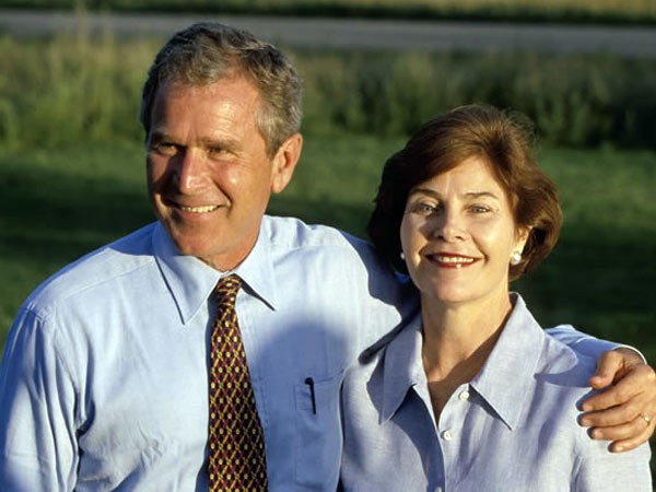 ജോര്‍ജ് ബുഷ്-ലോറ