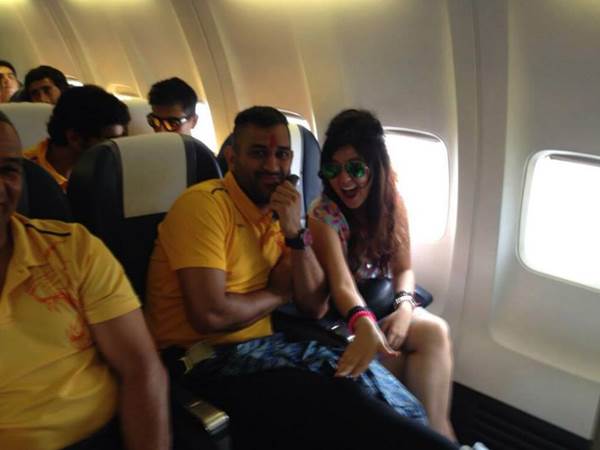 പ്രണയം പുറം ലോകം അറിയുന്നത്