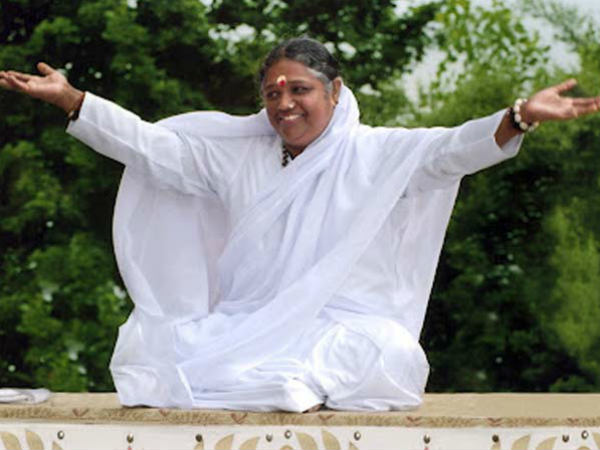 എല്ലാം അമ്മയുടെ അറിവോടെ