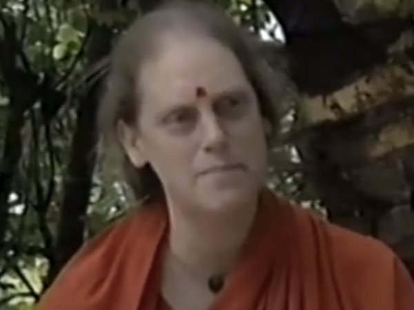 പീഡിപ്പിച്ചതും ഒരു സ്വാമി പീഡിപ്പിച്ചതും ഒരു സ്വാമി