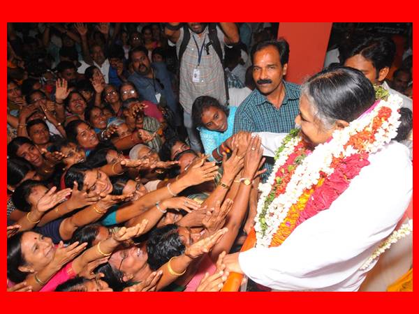 ഭക്തയുടെ പാരമ്യത്തില് ഭക്തയുടെ പാരമ്യത്തില്