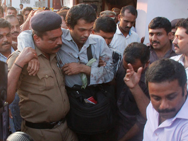 ആര്‍പിഎഫിന്റെ മര്‍ദ്ദനം