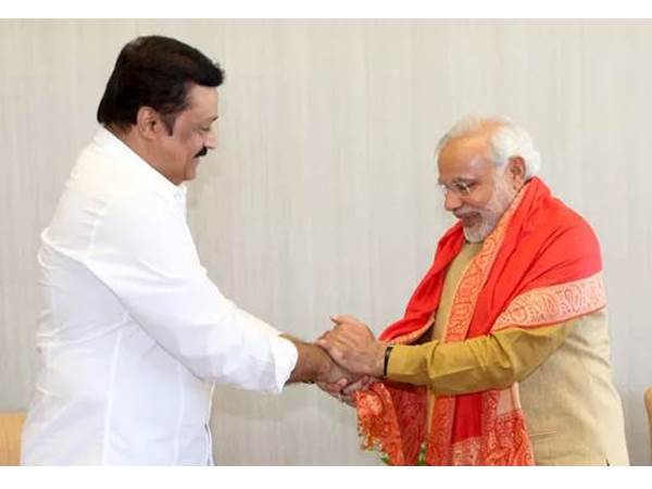മോദിയ്ക്ക് സുരേഷ് ഗോപിയെ കാണണമെന്ന്