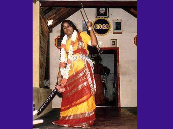 ചെറുപ്പത്തില്‍ ഇഷ്ടം നൃത്തം