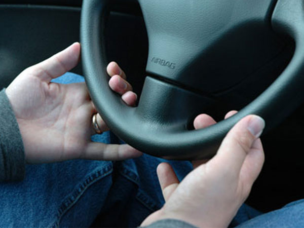 മദ്യപിച്ച് വാഹനമോടിയ്ക്കരുത്