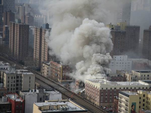 building-explosion-newyork building-explosion-newyork