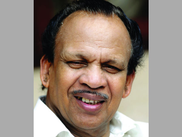 പി കരുണാകരന്‍