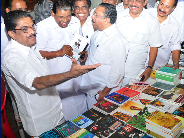 ഇനി ചിരിയ്ക്കാം