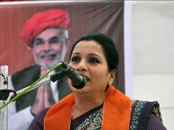 ബ്രാന്‍ഡ് പൊളിറ്റിക്‌സ്