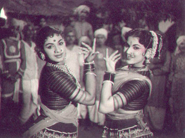 കോമഡിയിലേക്ക് കോമഡിയിലേക്ക്