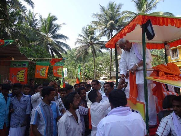 പാറശ്ശാലയിലെ പര്യടനം