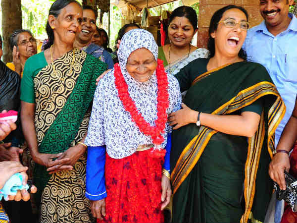 എങ്ങനയുണ്ട് ഈ രക്തഹാരം