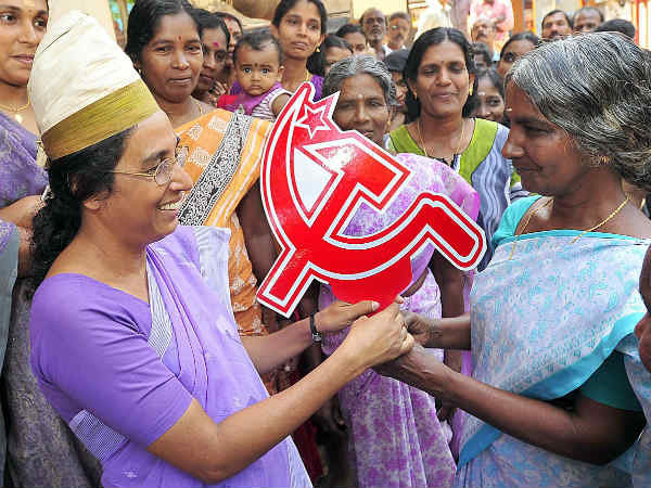 അരിവാള്‍ ചുറ്റിക നക്ഷത്രം