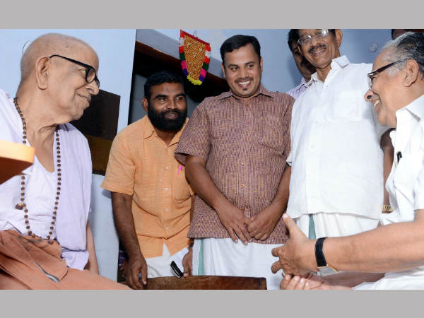 അക്കിത്തത്തോടൊപ്പം