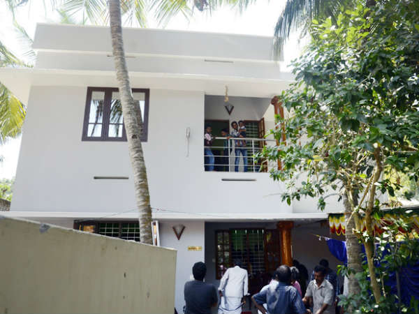 നിറങ്ങളുടെ വീട്