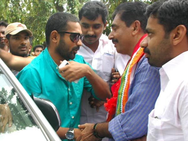 ആസിഫ് അലി കോണ്‍ഗ്രസോ