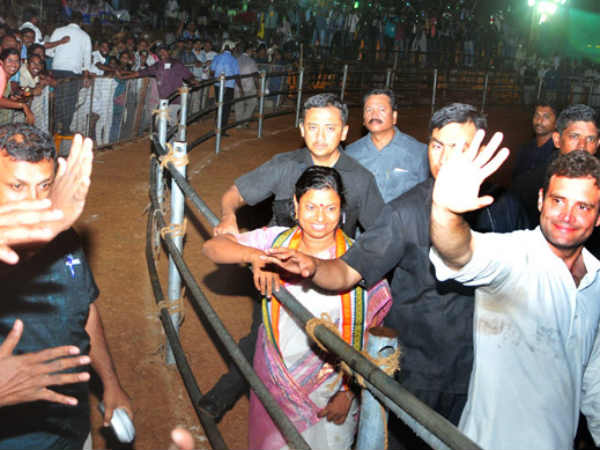 ഓരോ കരത്തിനും ശക്തി?