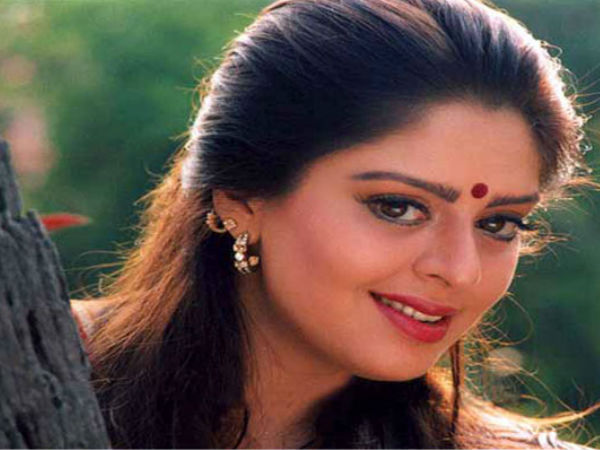 നഗ്മ നഗ്മ