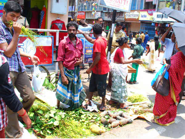 പണം കൊടുത്ത് കണി