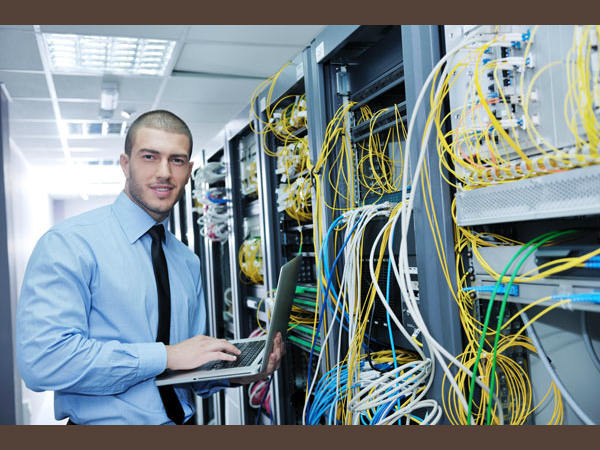 കമ്പൂട്ടര്‍ സിസ്റ്റംസ് അനലിസ്റ്റ്