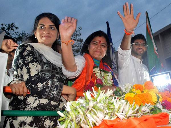 പ്രചാരണം കേമം