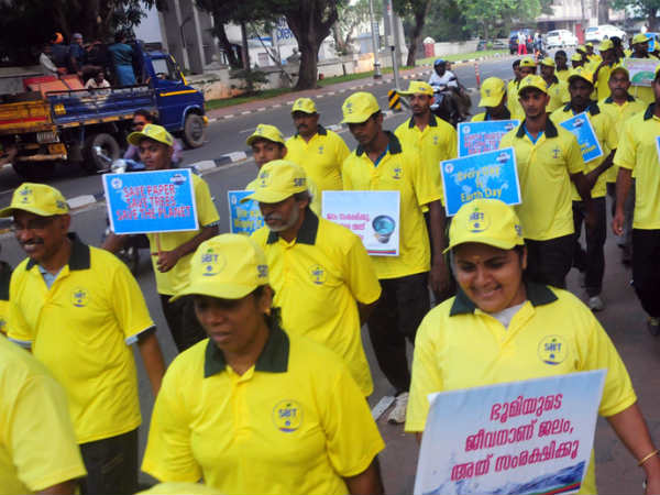 പ്ളക്കാര്‍ഡുകള്‍