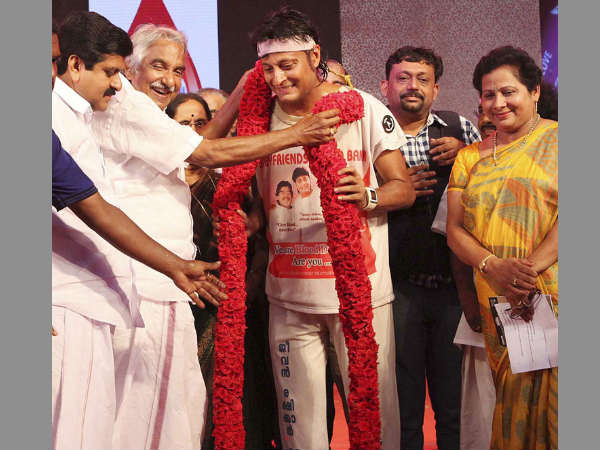 രാഷ്ട്രീയത്തിലേക്കില്ല