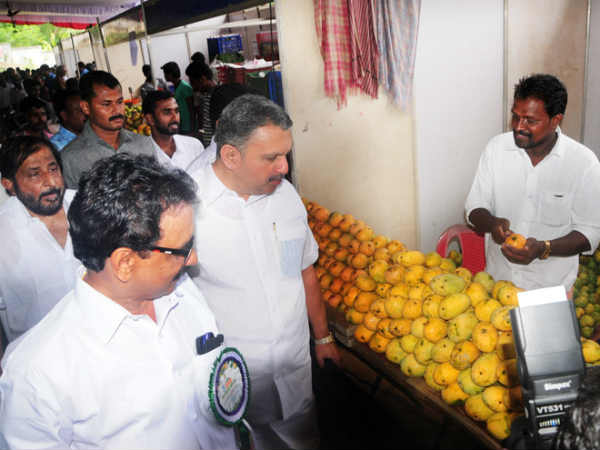 മന്ത്രിയ്ക്കും വാങ്ങാം