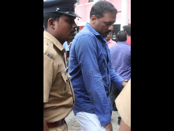 പ്രതികള്‍